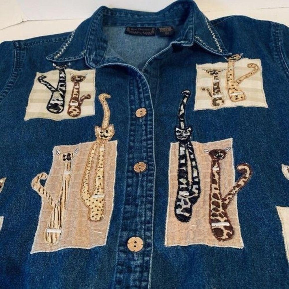 New Direction Vintage Denim Cat Embroidered Button Down Shirt Blue‎ Large L
